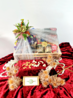 PineWood Gift Hamper